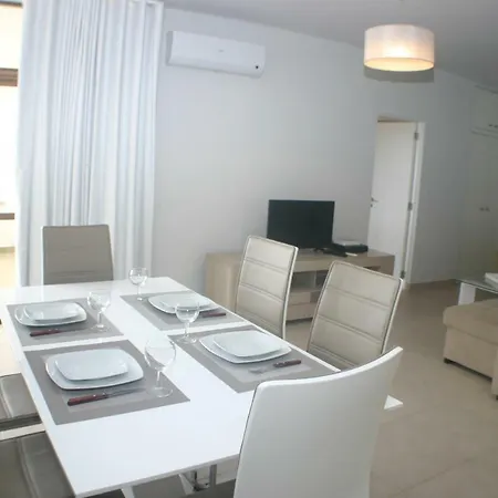 Apartmán T2 Vila Magna *